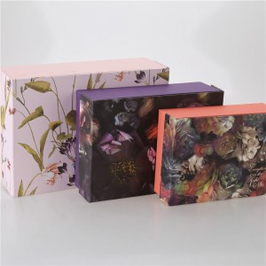 Nút mạ vàng tinh tế Hộp quà thun